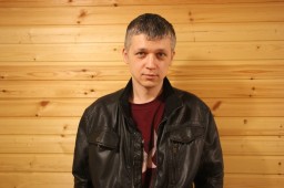 Интервью с лидером группы "ПОТОМУЧТО" Алексеем Юзленко