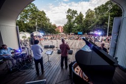 «Джаз в саду «Эрмитаж» с Радио Jazz 89.1 FM