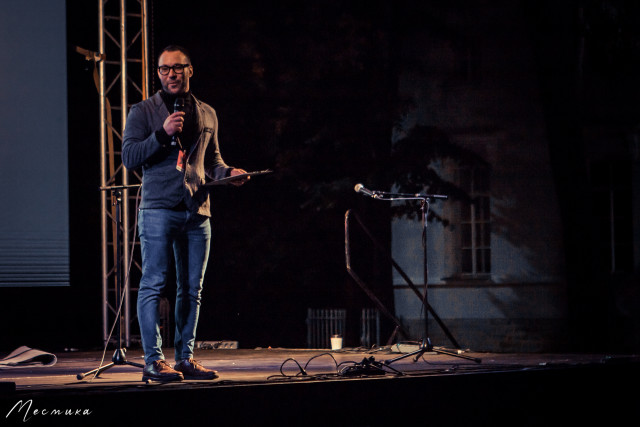 Фестиваль уличного кино