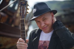 Ва-Банкъ 9 марта в клубе Космонавт