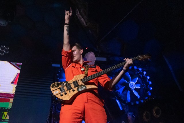 Завтра брошу концерт в Санкт-Петербурге