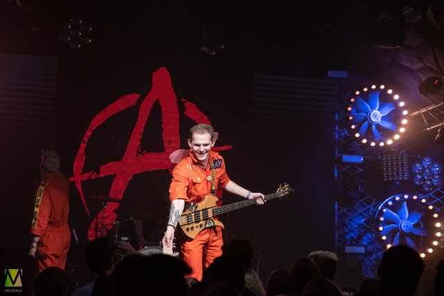 Завтра брошу концерт в Санкт-Петербурге