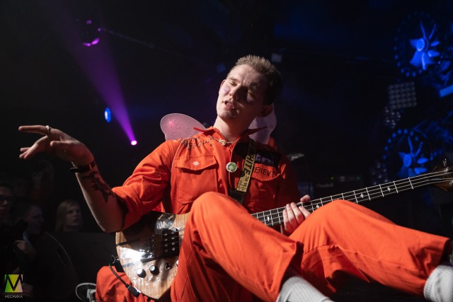 Завтра брошу концерт в Санкт-Петербурге