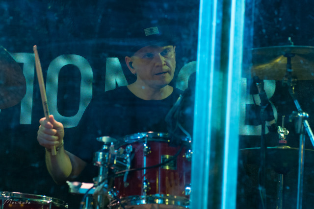 Весенний концерт Васи Обломова состоялся 10 апреля в московском клубе "16 тонн"