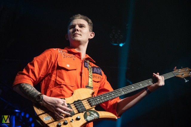 Завтра брошу концерт в Санкт-Петербурге