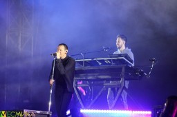 Петиция за памятник Честеру Беннингтону, либо группе Linkin Park в ТЦ Гринвич в Екатеринбурге
