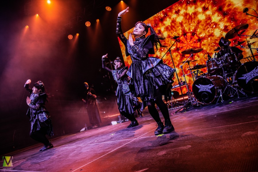 Японские идолы каваии-метала: в Москве прошёл концерт группы Babymetal