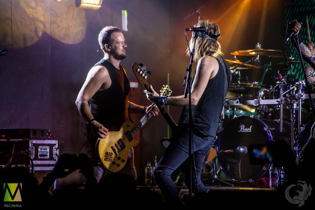 AMORPHIS. Queen of Time Tour