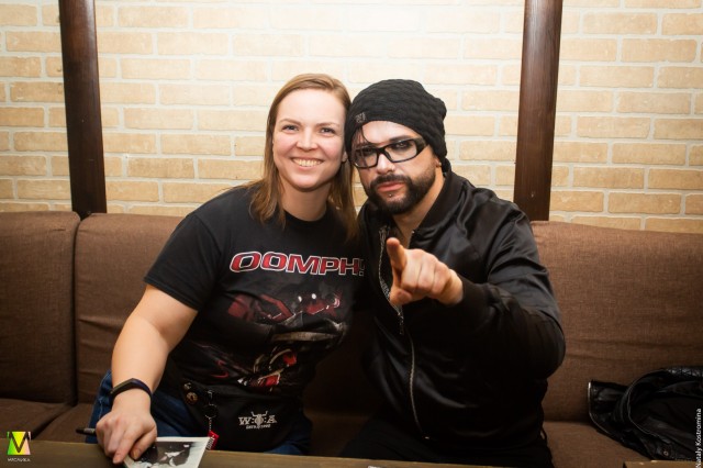 The DARKEST NIGHT DJ DERO (OOMPH!)