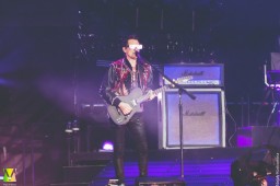 Muse устроили самую яркую симуляцию реальности в московских Лужниках