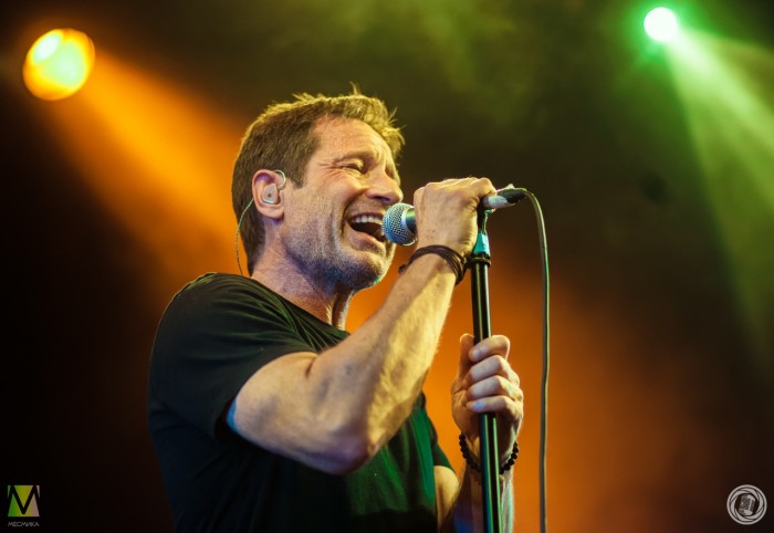 Yes, he is also singing. David Duchovny came to St. Petersburg with a music project