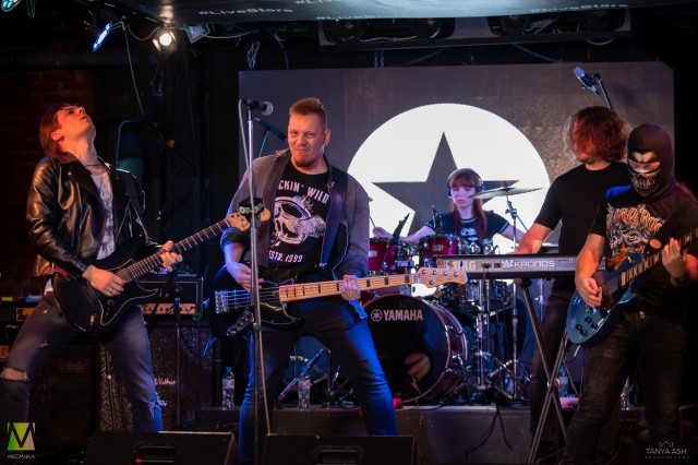 Группа KORSИKA