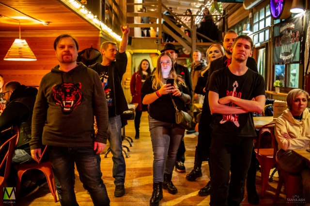 Поклонники. Группа Schwarztag в Москве