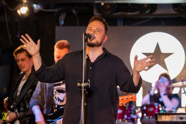 Олег Михайлов. Группа KORSИKA