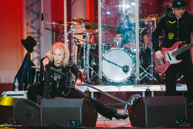 Александр Иванов, группа "Рондо"