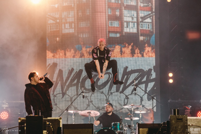 Группа Anacondaz на фестивале на фестивале Live&Drive