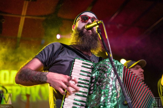 Группа "Голос Омерики" в клубе MOD