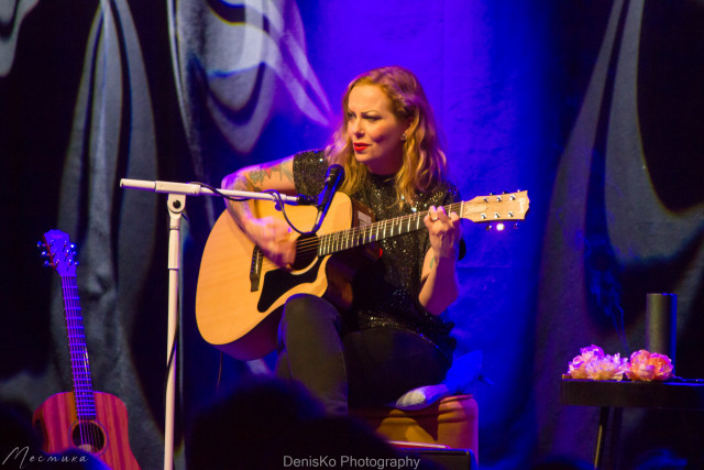 Anneke van Giersbergen