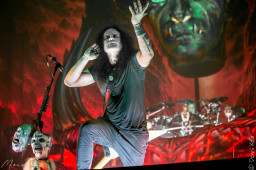 10 апреля Kreator сыграли яркое шоу в Людвигсбурге (Ludwigsburg)