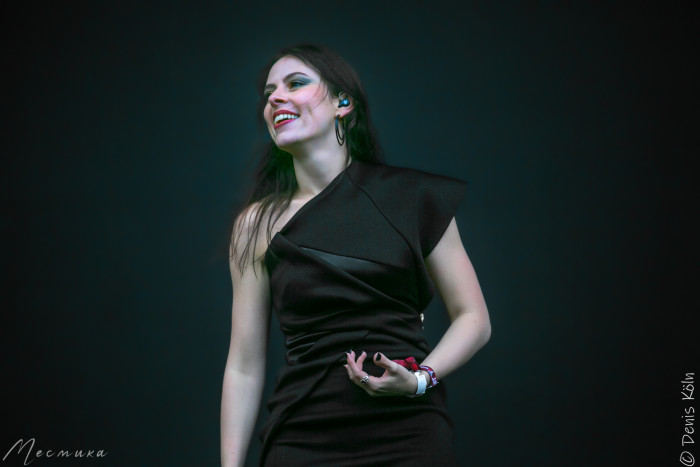 ​BEYOND THE BLACK выпускают новый сингл и клип “The Art Of Being Alone” при участии Chris Harms (Lord Of The Lost)