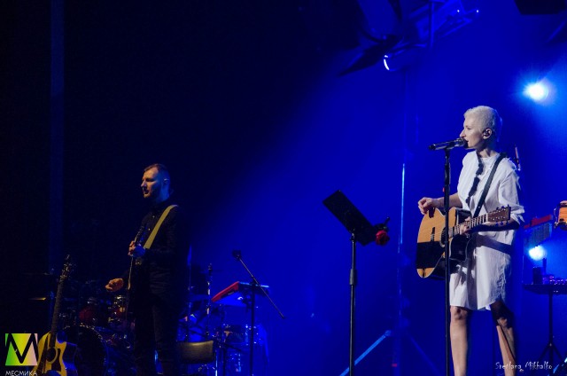 Диана Арбенина на сцене БКЗ Октябрьский 14 марта 2020