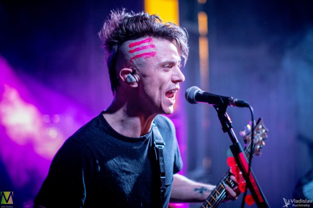 Группа "Icon For Hire" в клубе MOD