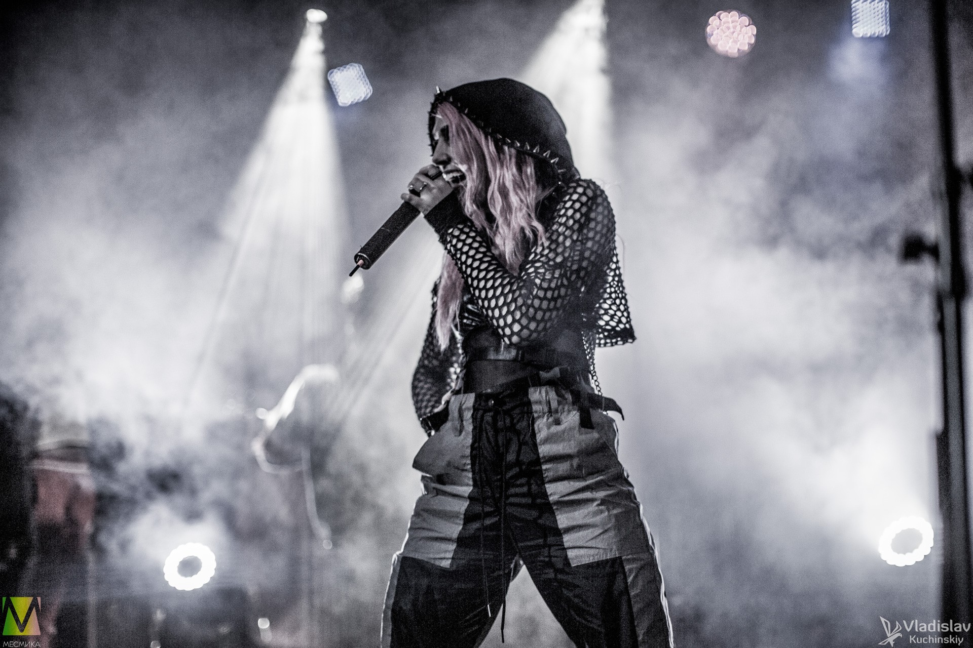 Группа "Icon For Hire" в клубе MOD