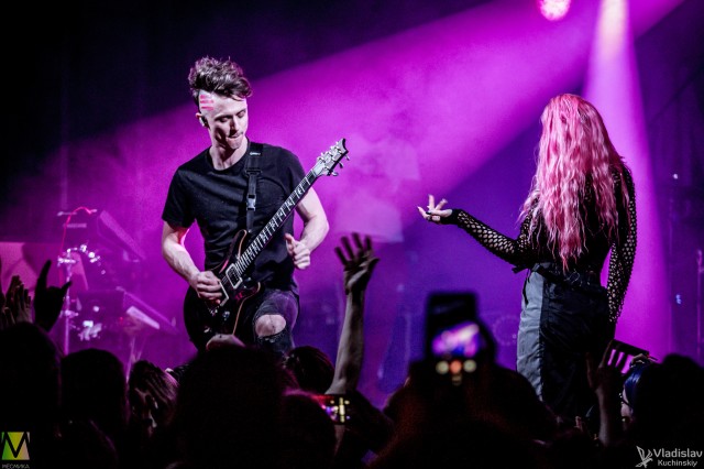 Группа "Icon For Hire" в клубе MOD