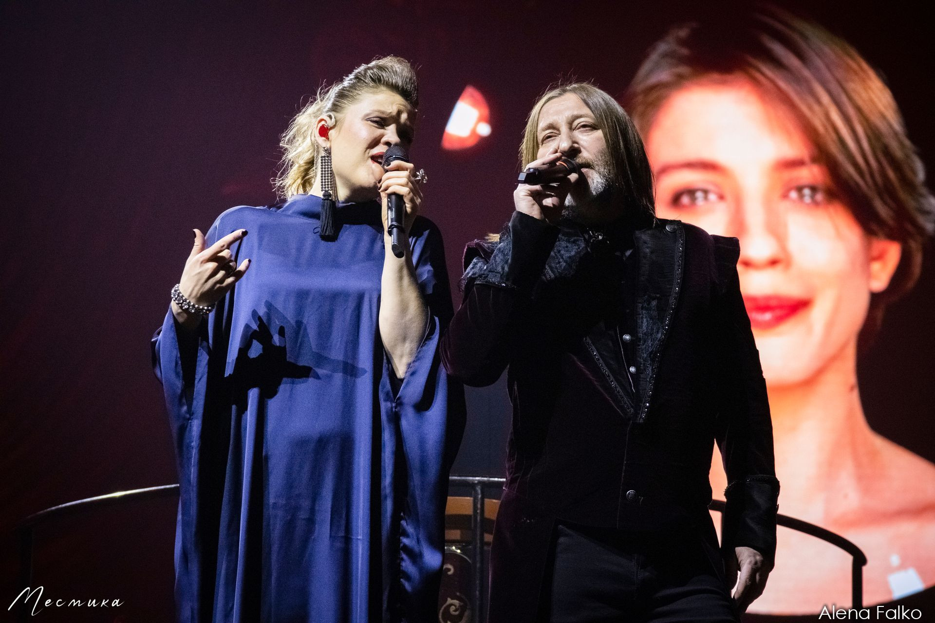 Шура Би-2, Тина Кузнецова