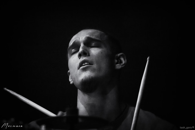 DIVIDED ISLΛND в Москве 23 февраля 2022 года