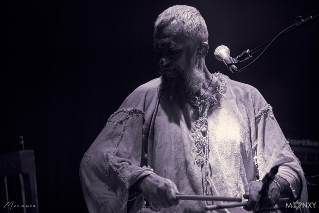 Анатолий Пахаленко - вокал, музыкант-мультиинструменталист группы Nytt Land