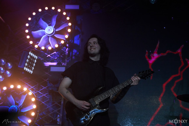 Гитарист Ростислав Носенко