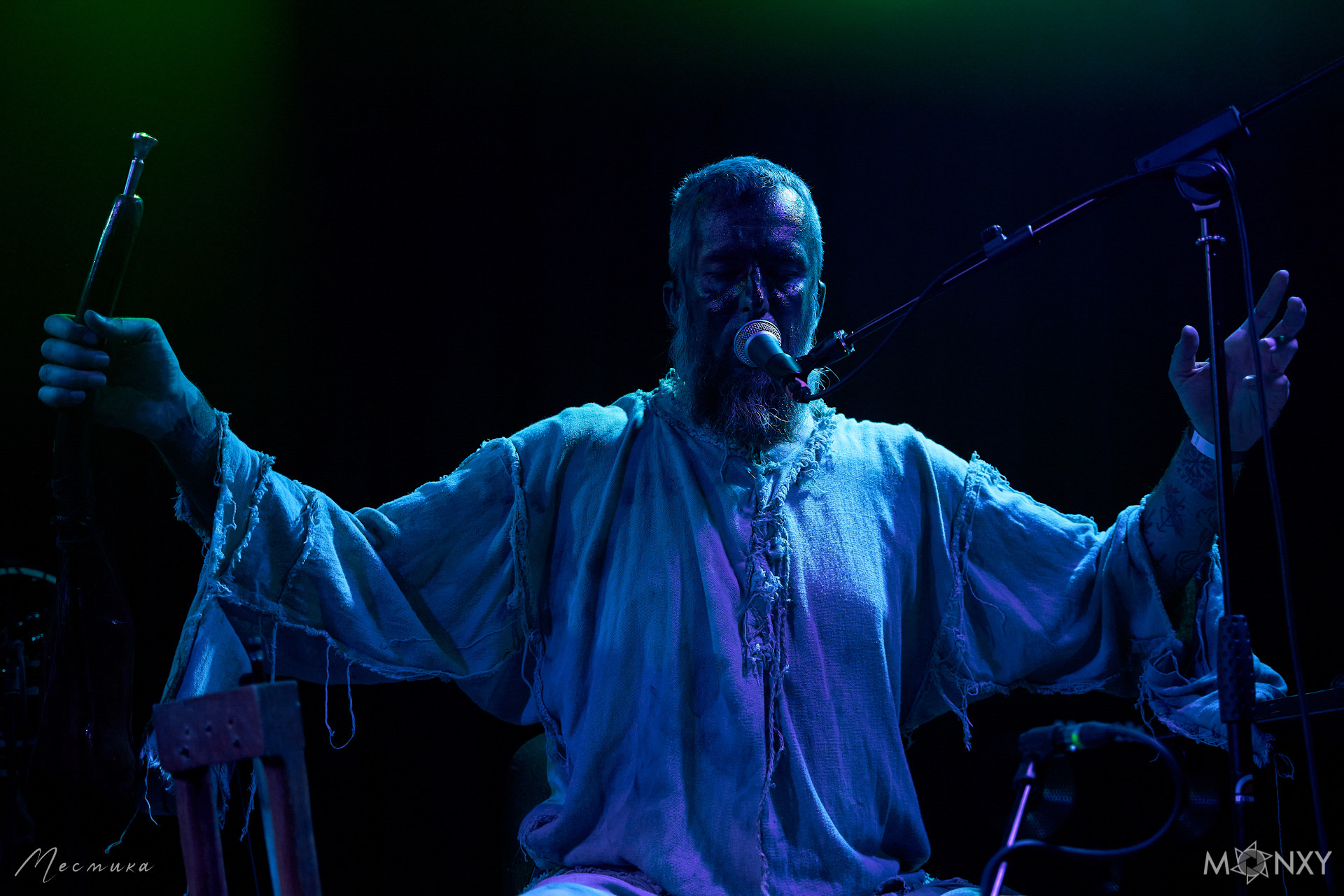 Анатолий Пахаленко - вокал, музыкант-мультиинструменталист группы Nytt Land