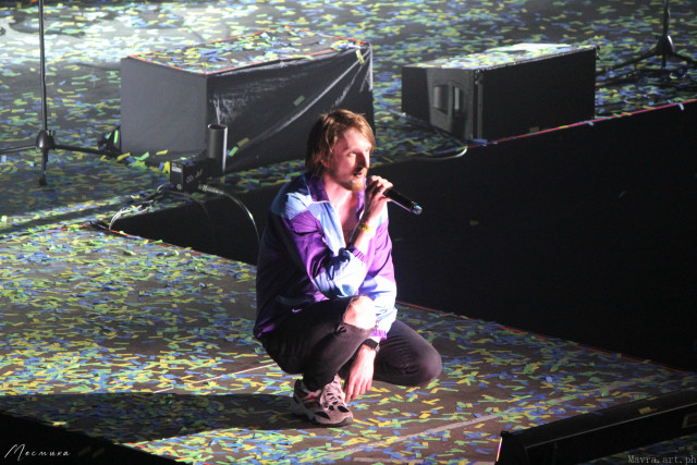 Анатолий Царев (вокал, тексты)