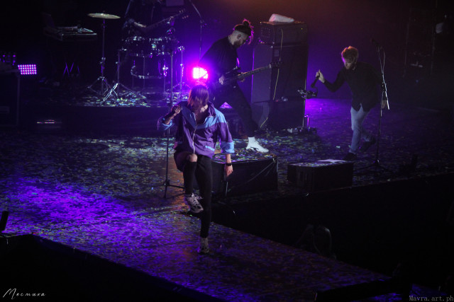 Анатолий Царев (вокал, тексты) и Михаил Бушуев (бас-гитара, бэк-вокал)