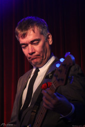 Андрей Анатольевич Петеляев (бас-гитара)