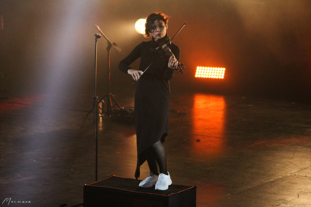 Катерина Цион-Княжева (скрипка, вокал)