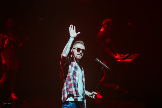 ​28 ноября в клубе "Известия Hall" в Москве выступила группа "Элизиум"