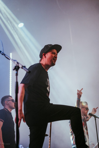 ​28 ноября в клубе "Известия Hall" в Москве выступила группа "Элизиум"