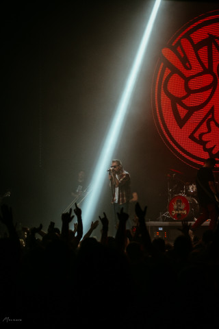 ​28 ноября в клубе "Известия Hall" в Москве выступила группа "Элизиум"