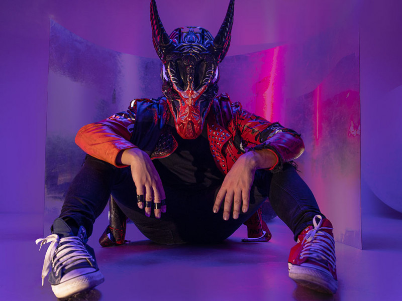 Комикс-бой СИАМ выпустил альбом хитов в акустических версиях