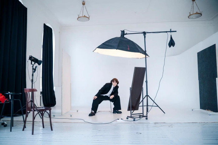 Стас выпустил новый трек «Диким и большим» — манифест мечтателей и упрямых романтиков Стас выпустил новый трек «Диким и большим» — манифест мечтателей и упрямых романтиков